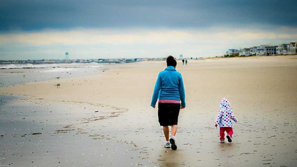 Balade à la plage, photo de rgmcfadden (CC BY-NC-ND 2.0)