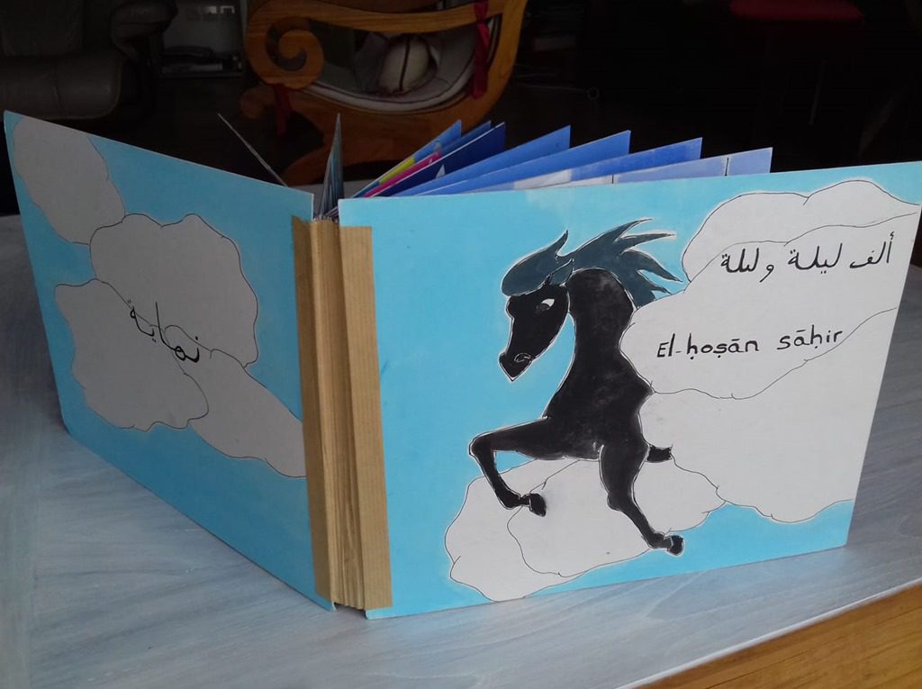 Livre pop-up et tranche