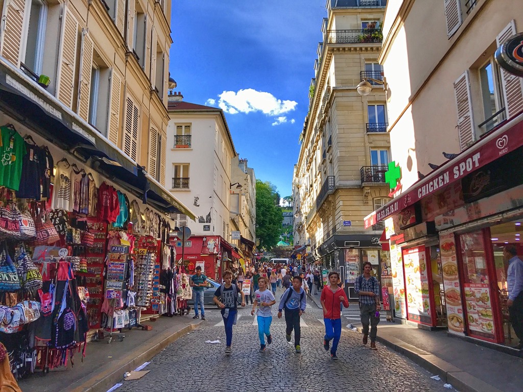 5 jeux en ville à faire découvrir à des ados
